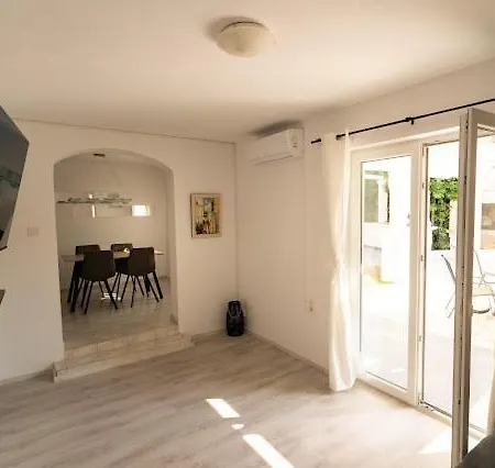 Apartment Visic